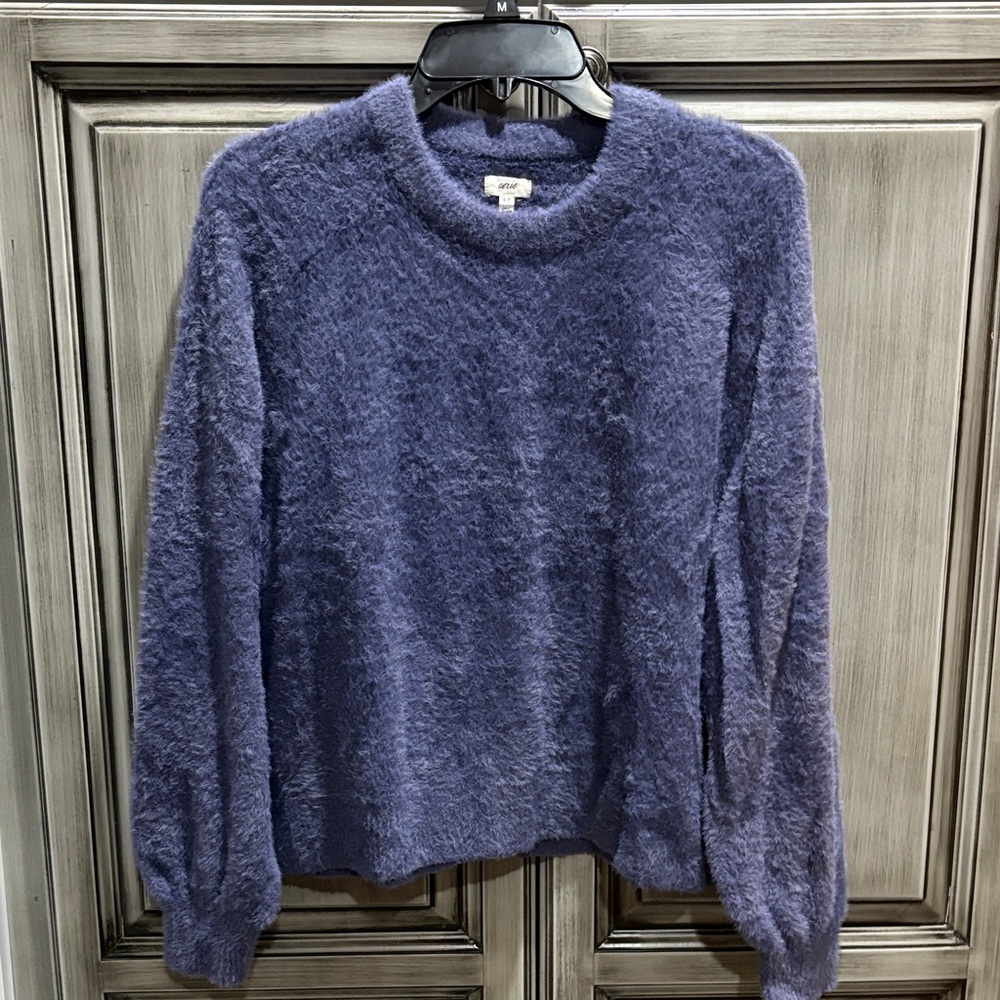 Aerie Soft  Fuzzy Sweater